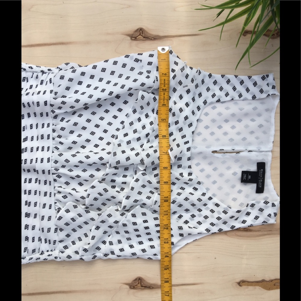 White House Black Market blouse - Picture 4 of 6